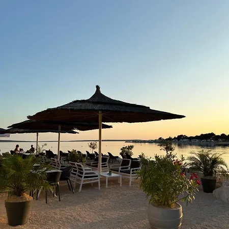 Mobilna Kucica Cissa アパート Šimuni