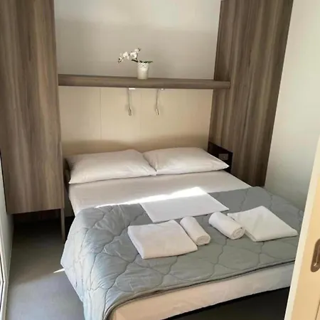 公寓 Mobilna Kucica Cissa Šimuni